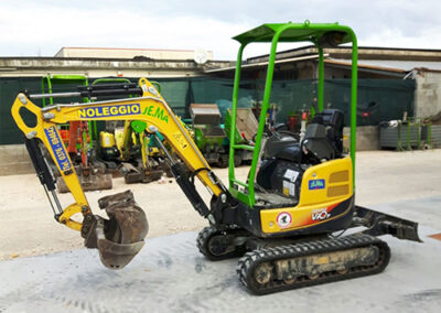 YANMAR ViO 17